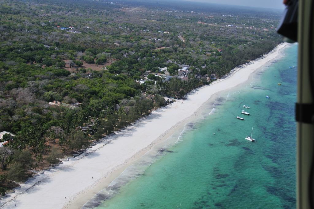Lantana Galu Beach Playa de Diani Exterior foto