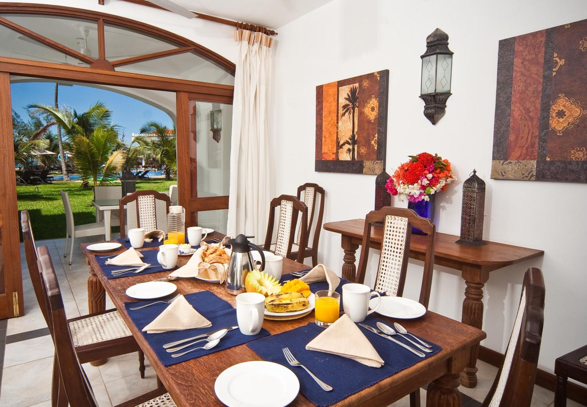 Lantana Galu Beach Playa de Diani Habitación foto