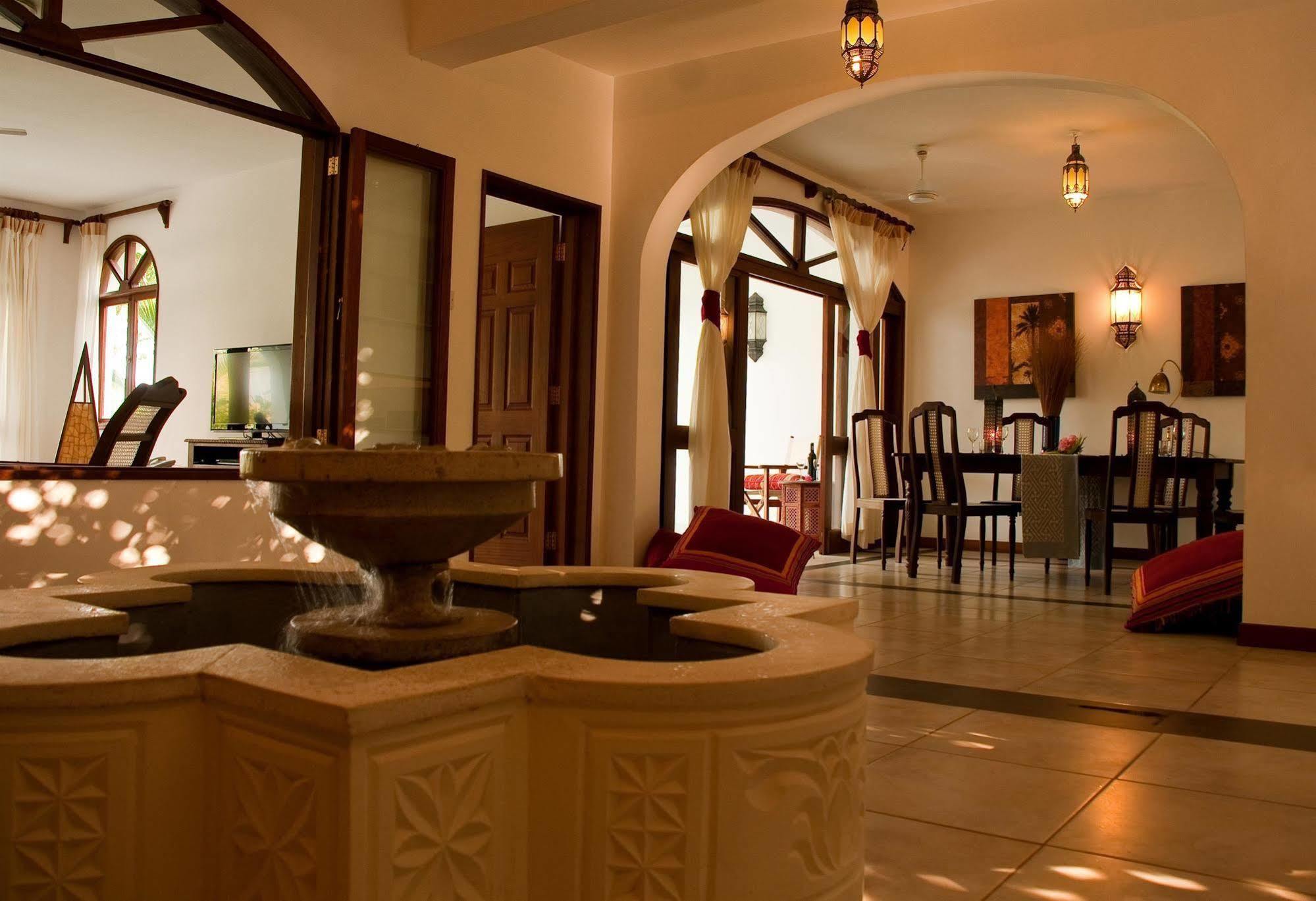 Lantana Galu Beach Playa de Diani Exterior foto
