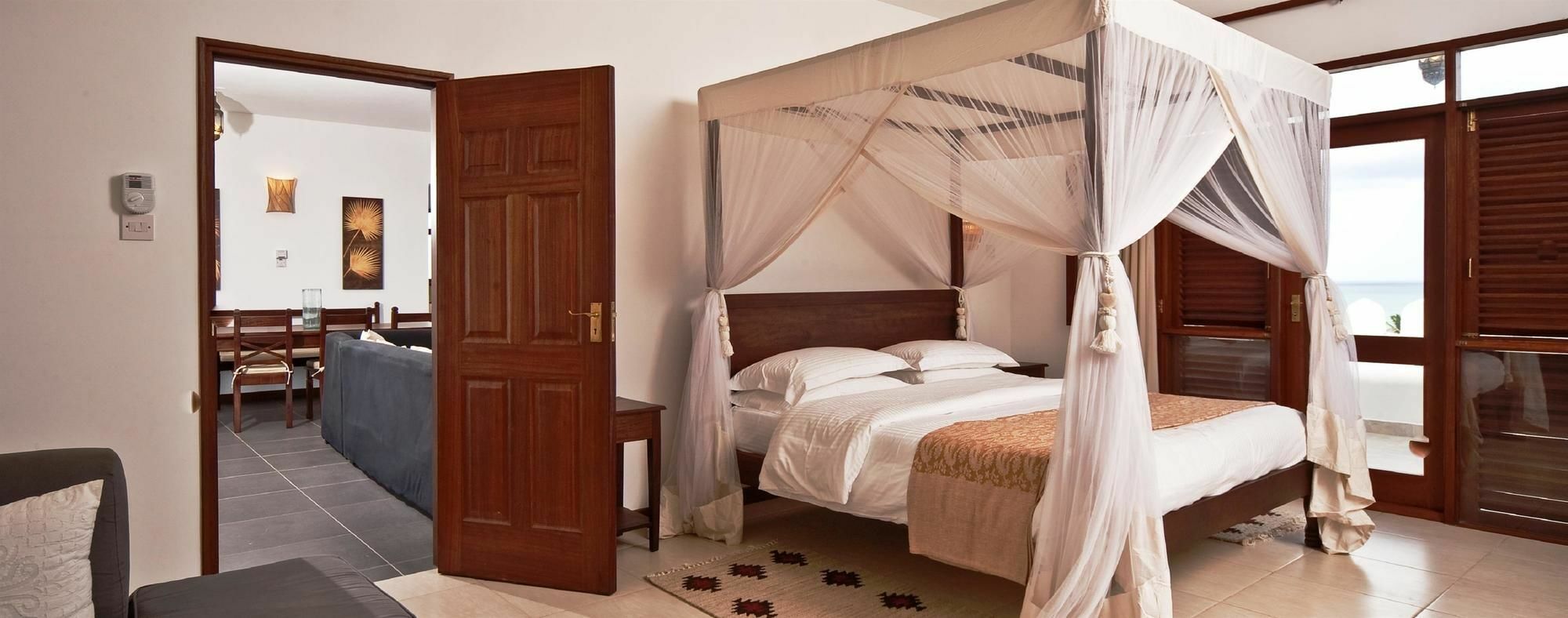 Lantana Galu Beach Playa de Diani Exterior foto